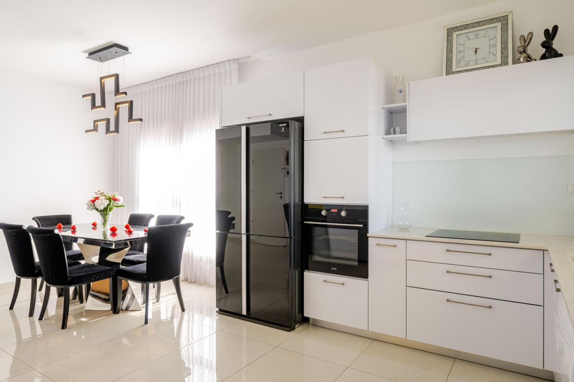 Balfour Sea View City Center Naharia Buitenkant foto