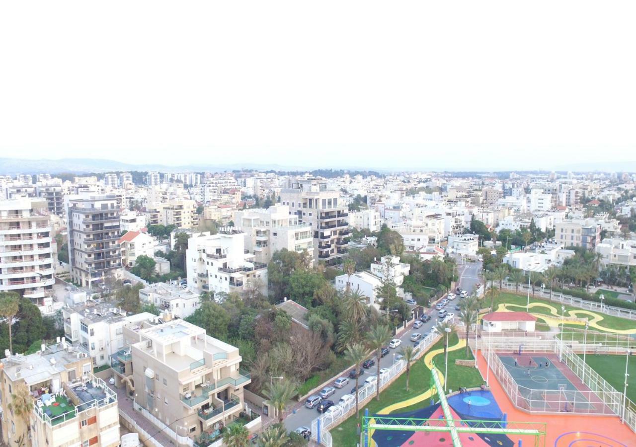 Balfour Sea View City Center Naharia Buitenkant foto
