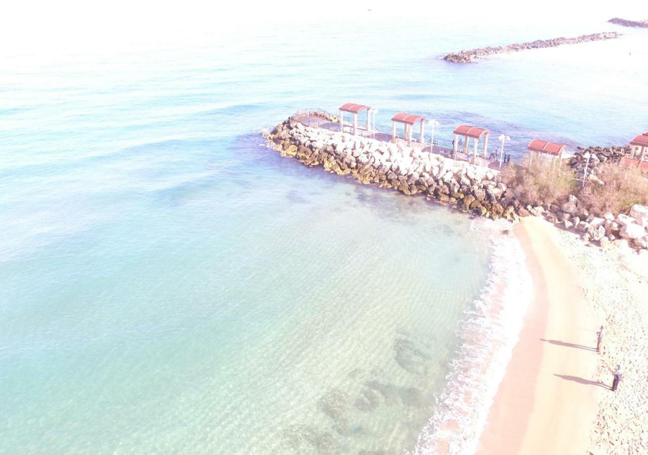 Balfour Sea View City Center Naharia Buitenkant foto
