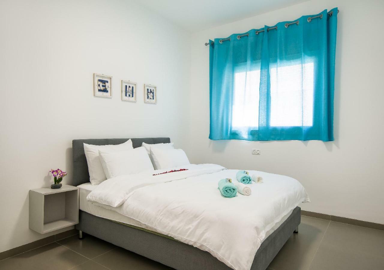 Balfour Sea View City Center Naharia Buitenkant foto